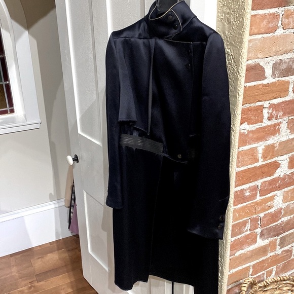 Sophisticated Designer silk jacket, one of a kind. - Picture 2 of 8